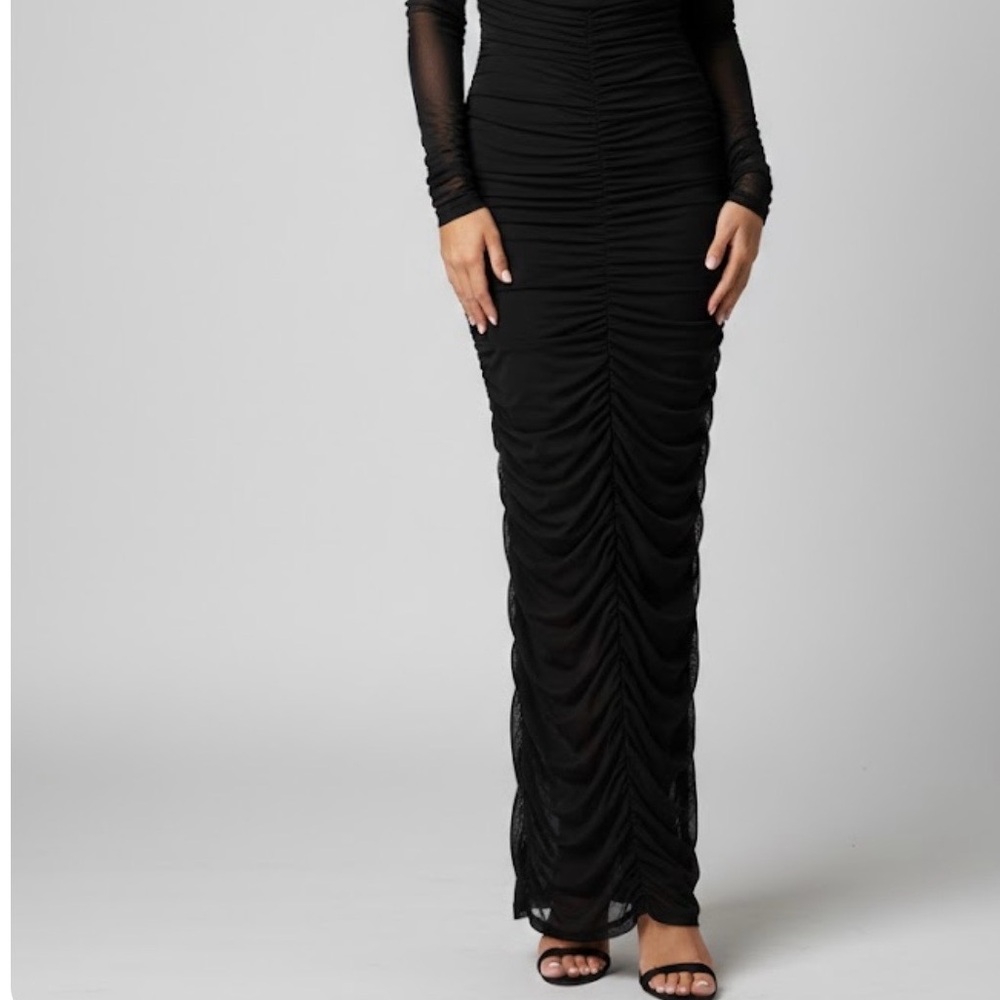 Elegant Black Ruched Maxi Dress women’s medium